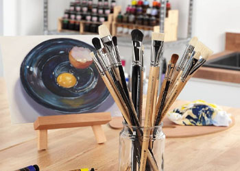 Synthetic vs. Natural Brushes for Oil Painting