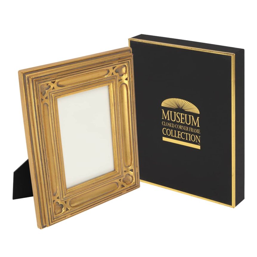 Museum Collection Gothic Tabletop Frame Gold 4" x 6"