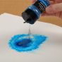 Shaker top for sprinkling out powder on wet or dry paper