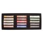 Highly concentrated artists’ pigments with minimum binder content