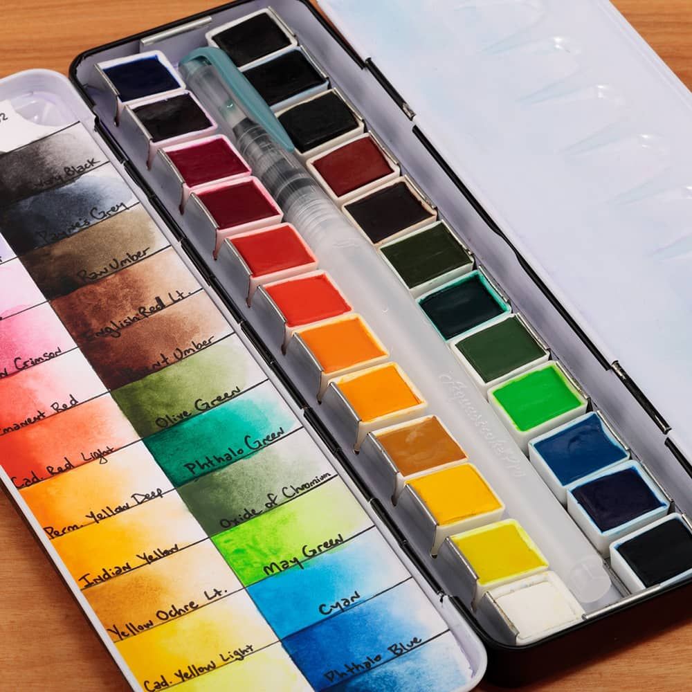 The perfect companion for any artist using water-soluble media