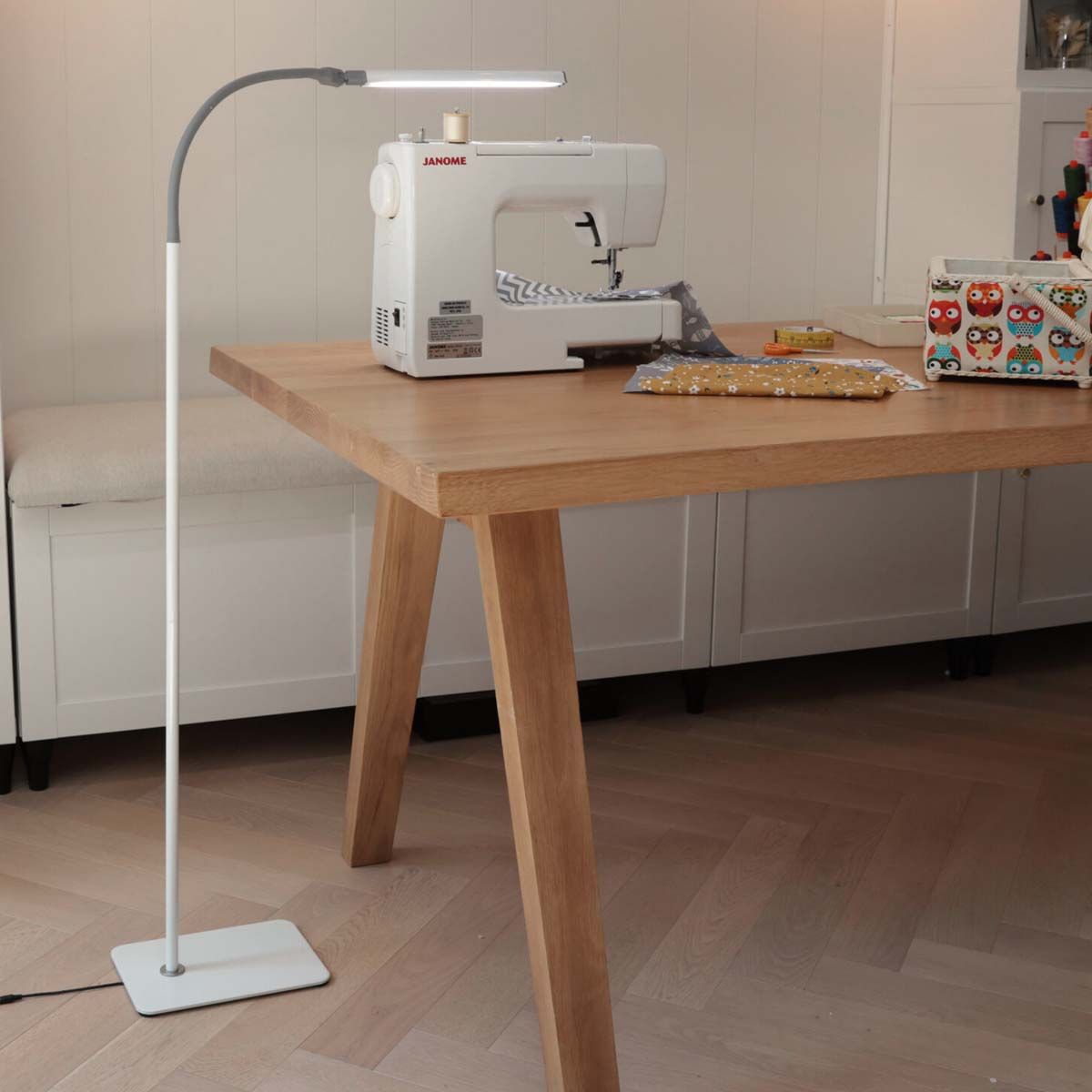 Daylight uno floor lamp cheap