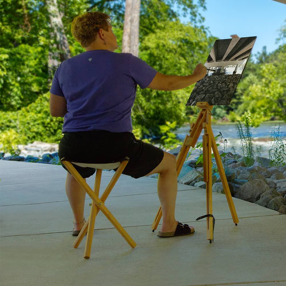 This style of seat is perfect for traveling and plein aire painting outdoors!