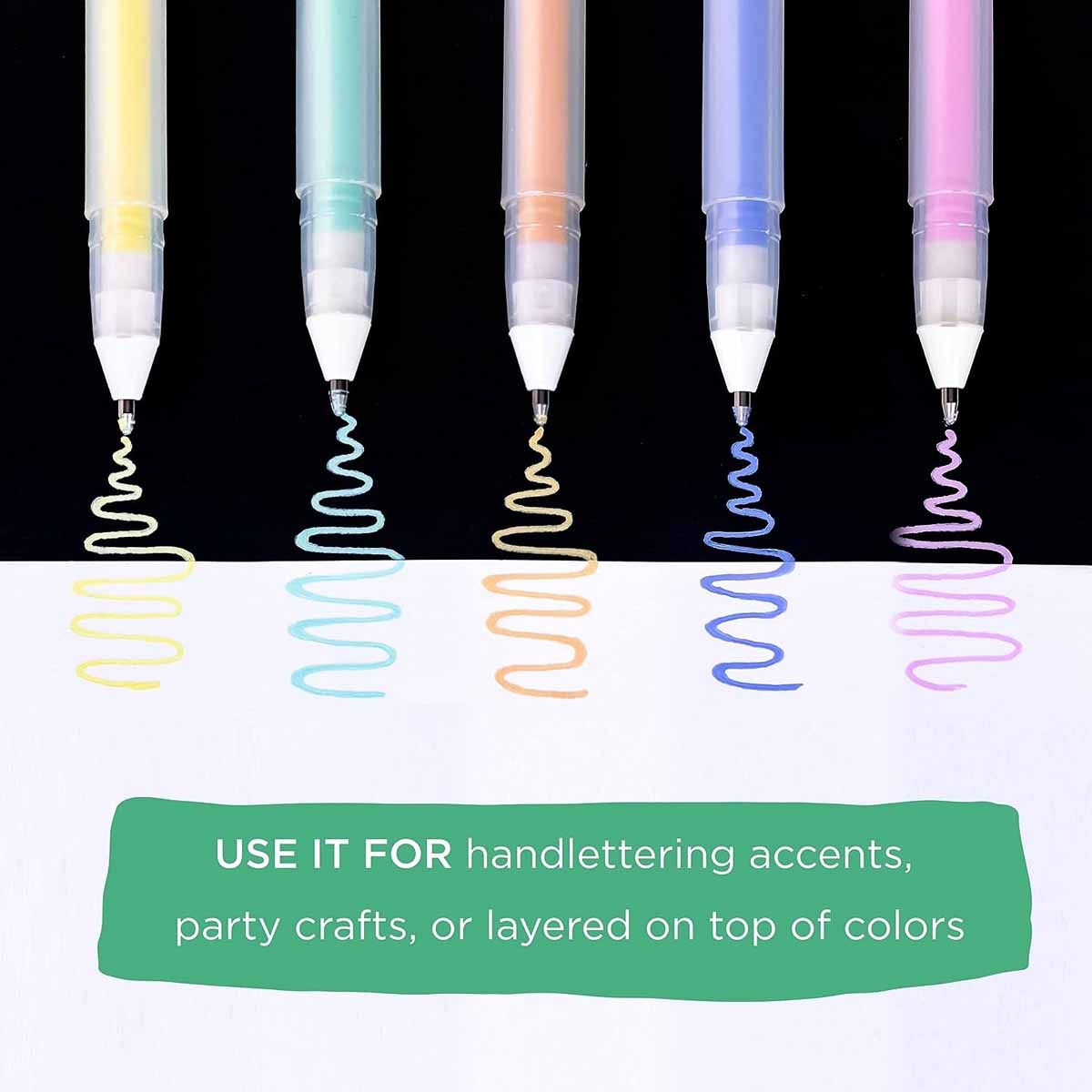 Give any artwork a dash of style with creamy, archival Gelly Roll pens