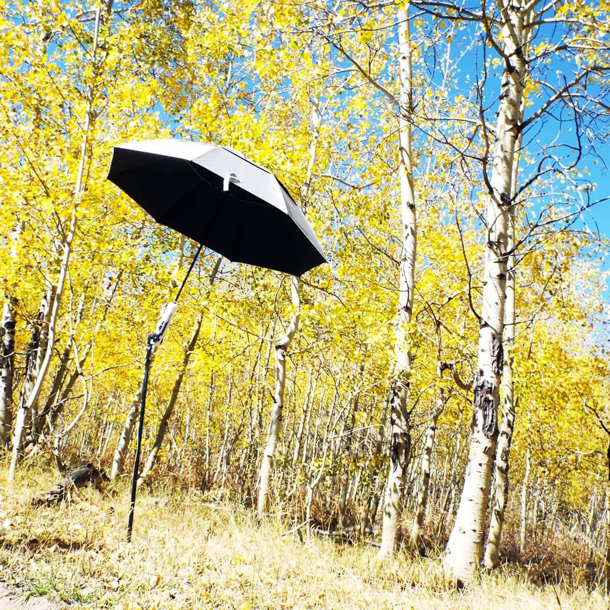 Provides shade for you and your easel without putting your easel at risk of a wind gust